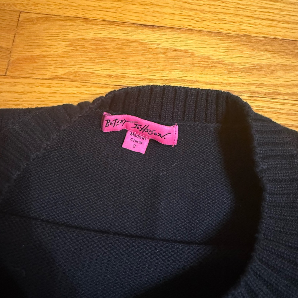 Betsey Johnson Marilyn Monroe wink face sweater - Picture 3 of 5